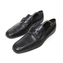 Load image into Gallery viewer, Salvatore Ferragamo Loafers Size 10.5
