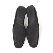 Load image into Gallery viewer, Salvatore Ferragamo Loafers Size 10.5
