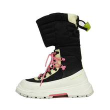 Load image into Gallery viewer, Feng Chen Wang x Canada Goose Snow Boots Size 9
