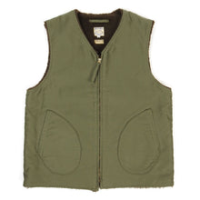 Load image into Gallery viewer, The Real McCoys Alpaca Vest Size 42
