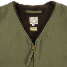 Load image into Gallery viewer, The Real McCoys Alpaca Vest Size 42
