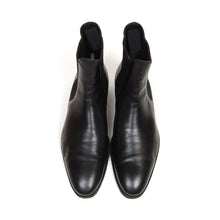 Load image into Gallery viewer, Burberry Chelsea Boots Size 8
