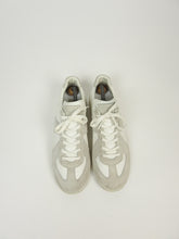 Load image into Gallery viewer, Maison Margiela GATs Size 42
