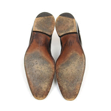 Load image into Gallery viewer, Burberry Chelsea Boots Size 8
