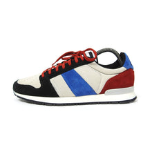 Load image into Gallery viewer, AMI Paris Sneakers Size 41
