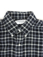 Load image into Gallery viewer, Thom Browne Flannel Size 4
