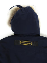 Load image into Gallery viewer, Canada Goose Parka Size Large
