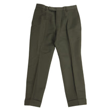 Load image into Gallery viewer, Tom Ford 2 Piece Suit Size 50
