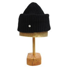Load image into Gallery viewer, Etudes Beanie
