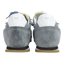 Load image into Gallery viewer, Maison Margiela Sneakers Size 42
