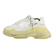 Load image into Gallery viewer, Balenciaga Triple S Sneakers Size 42

