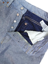 Load image into Gallery viewer, Levi’s Archive Inside Out 505 Size 30
