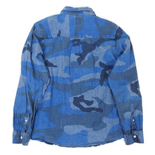 Load image into Gallery viewer, Stussy Camo Shirt Size Medium
