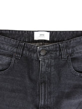 Load image into Gallery viewer, AMI Wide Legged Jeans Size 33
