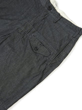 Load image into Gallery viewer, Engineered Garments Shorts Size 32
