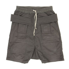 Load image into Gallery viewer, Rick Owens Cargo Pod Shorts Size Large
