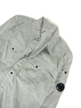 Load image into Gallery viewer, CP Company Corduroy Overshirt Size Small
