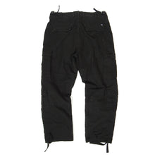 Load image into Gallery viewer, Stussy Cargo Pants Size 32

