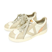 Load image into Gallery viewer, Louis Vuitton Sneakers Size 11

