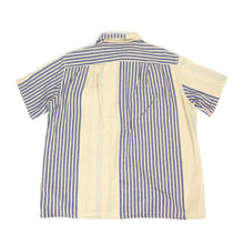 Load image into Gallery viewer, Monitaly SS Shirt Size Small
