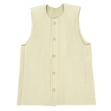 Load image into Gallery viewer, Issey Miyake Homme Plisse Button Up Vest Size 3
