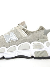 Load image into Gallery viewer, New Balance Salehe Bembury X 574 Yurt Size 11
