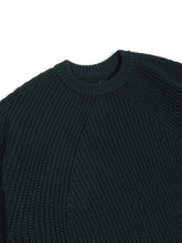 Load image into Gallery viewer, Batoner Sweater Size 3
