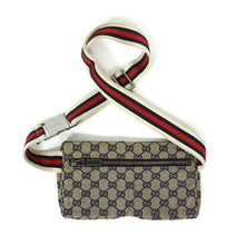 Load image into Gallery viewer, Gucci GG Supreme Crossbody Bag
