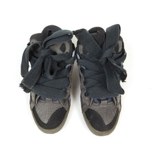 Load image into Gallery viewer, Lanvin Sneakers Size 41
