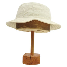 Load image into Gallery viewer, Arpenteur Bucket Hat Size
