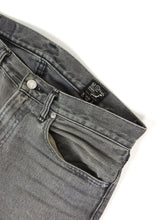 Load image into Gallery viewer, Orslow Jeans Size Small
