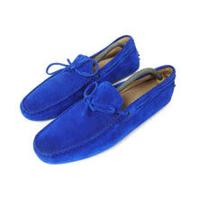 Load image into Gallery viewer, Tod’s Suede Drivers Size 10
