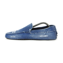 Load image into Gallery viewer, Tod’s Denim Drivers Size 9
