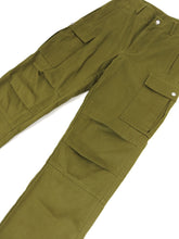 Load image into Gallery viewer, Alexander Wang Cargo Pants Size 31
