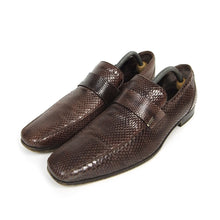 Load image into Gallery viewer, Gucci Snake Loafers Size 10
