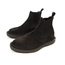 Load image into Gallery viewer, Officine Creative Suede Chelsea Boots Fit US8
