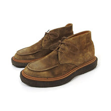 Load image into Gallery viewer, Officine Creative Suede Boots Fit US8
