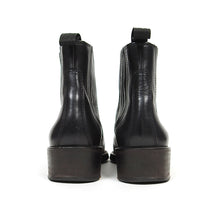 Load image into Gallery viewer, Lemaire Leather Boots Size 41
