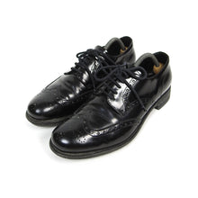 Load image into Gallery viewer, Prada Patent Leather Shoes Size 9
