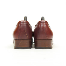 Load image into Gallery viewer, Gucci Tassel Loafers Size 8.5
