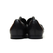 Load image into Gallery viewer, Gucci Buckle Shoes Size 42
