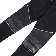 Load image into Gallery viewer, Saint Laurent Paris Black D02 Jeans Size 30
