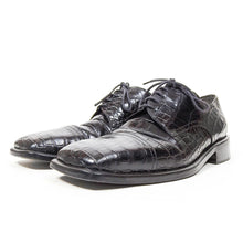 Load image into Gallery viewer, Gucci Square Toe Croc Shoes Size 10.5
