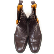 Load image into Gallery viewer, Gucci Chelsea Boots Size 10.5
