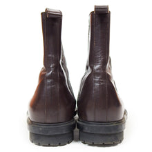 Load image into Gallery viewer, Gucci Chelsea Boots Size 10.5
