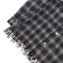 Load image into Gallery viewer, Amiri Quilted Flannel Size Large
