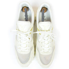 Load image into Gallery viewer, Louis Vuitton Sneakers Size 9.5

