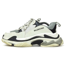 Load image into Gallery viewer, Balenciaga Triple S Sneakers Size 42
