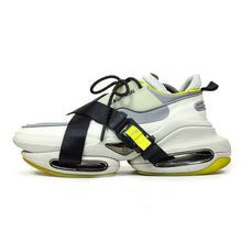 Load image into Gallery viewer, Balmain Sneakers Size 10
