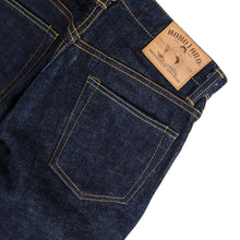 Load image into Gallery viewer, Momotaro Selvedge Jeans Size 31

